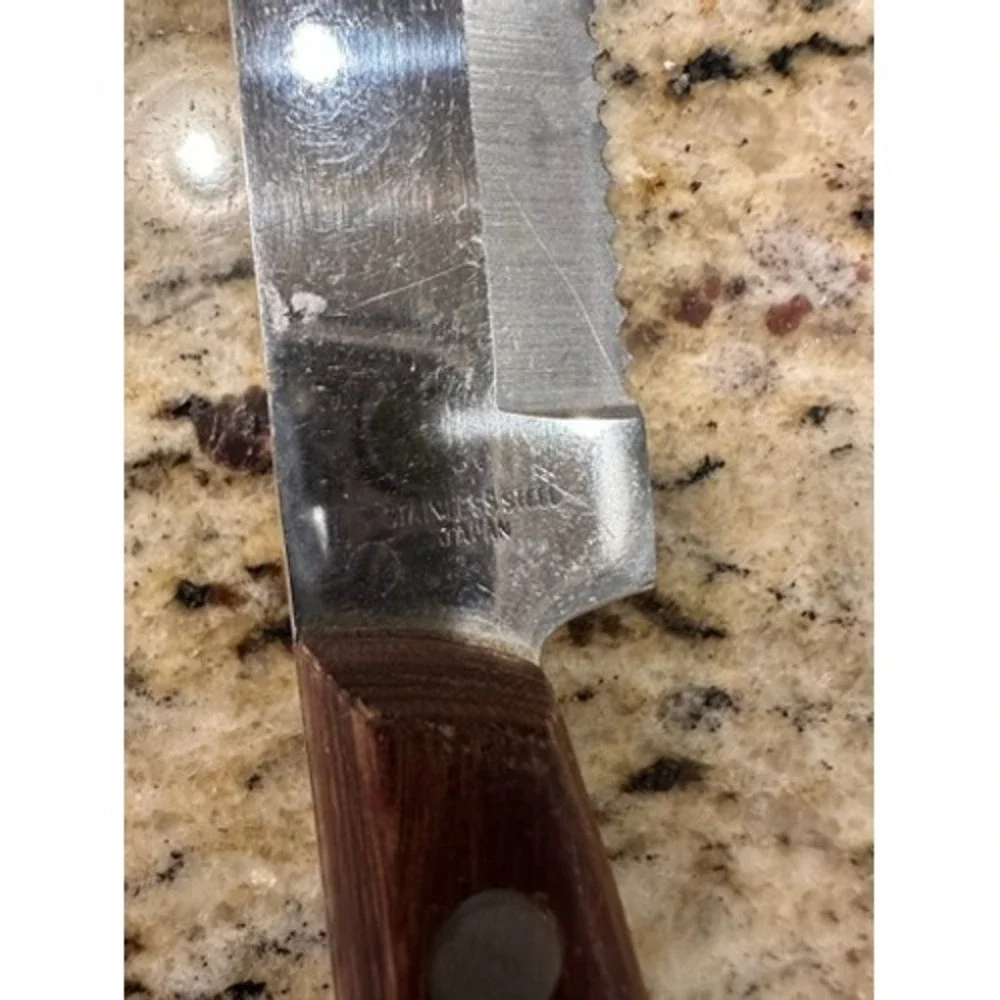 Vintage‎ Medallion Serrated Edge Butcher Knife Stainless Steel Japan Wood Handle